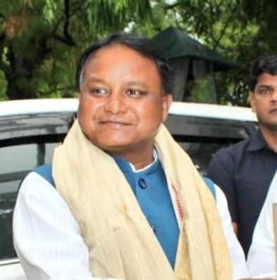 Odisha CM applauds Centre’s fuel duty slash; urges people to stay calm, avoid misinformation