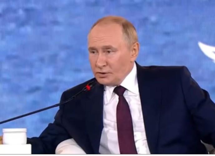 'Dialogue is always better than confrontation': Putin on cancelled Budapest meeting with Trump