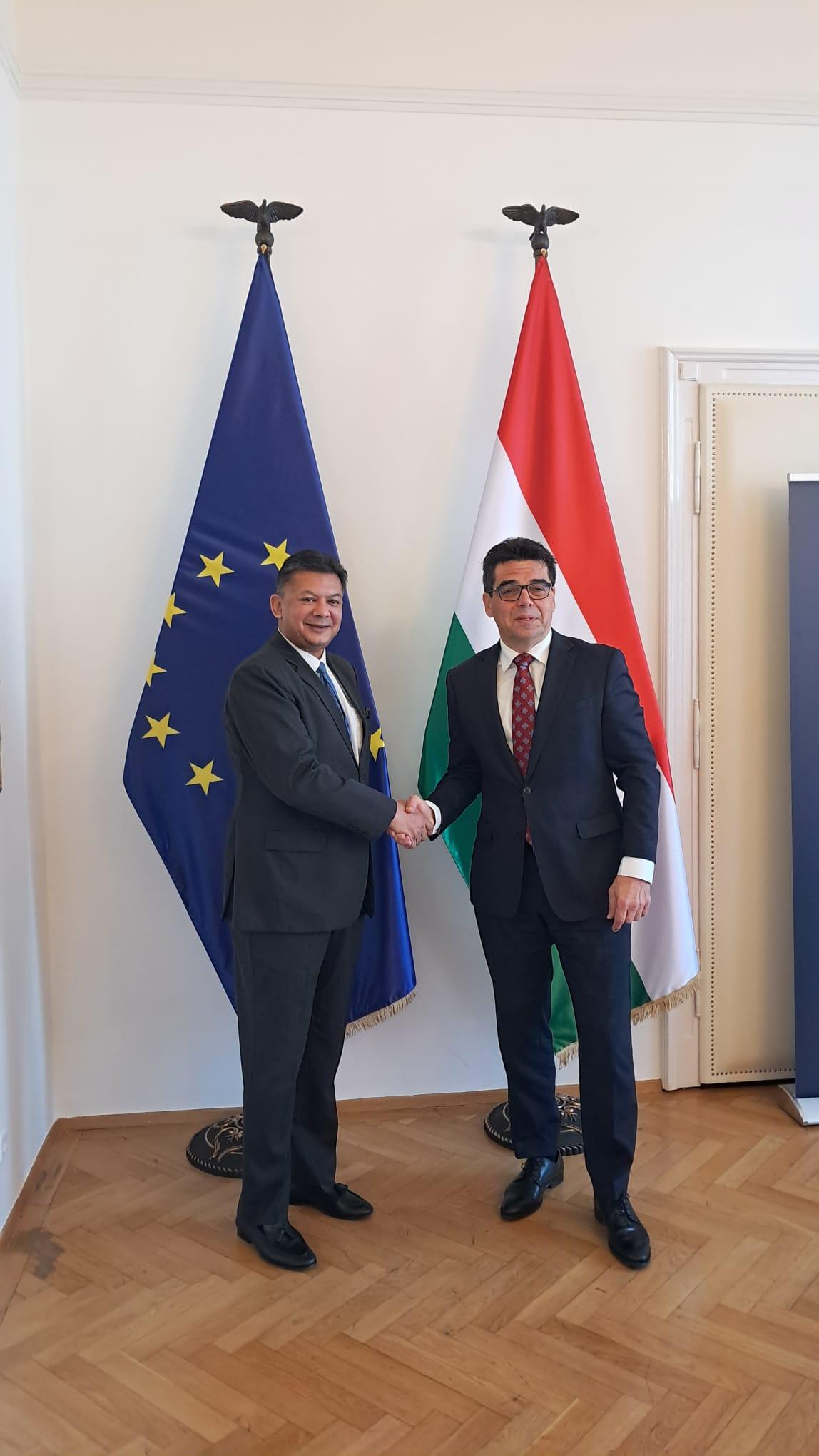 India and Hungary discuss strengthening ties, early conclusion of EU trade pact