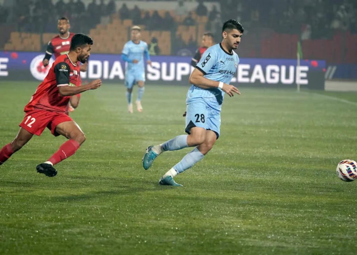 Mumbai City FC Defeats NorthEast United