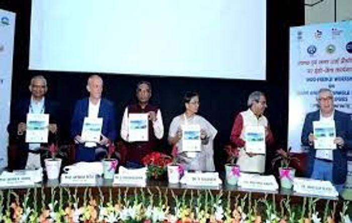 India Calls For Greater Cooperation With France