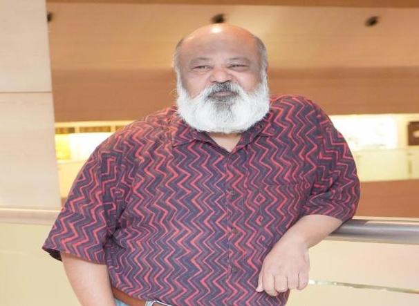 Saurabh Shukla says "Jab Khuli Kitaab" starring Dimple Kapadia talks about ‘real people facing uncomfortable truths’