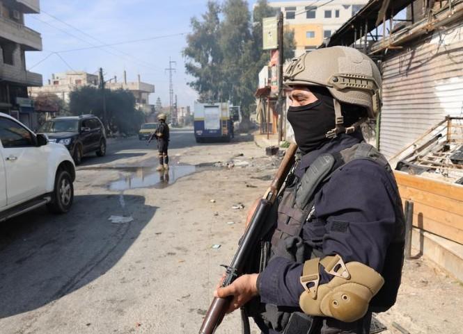 Kurdish-led forces launch attacks in Syria, injuring 7