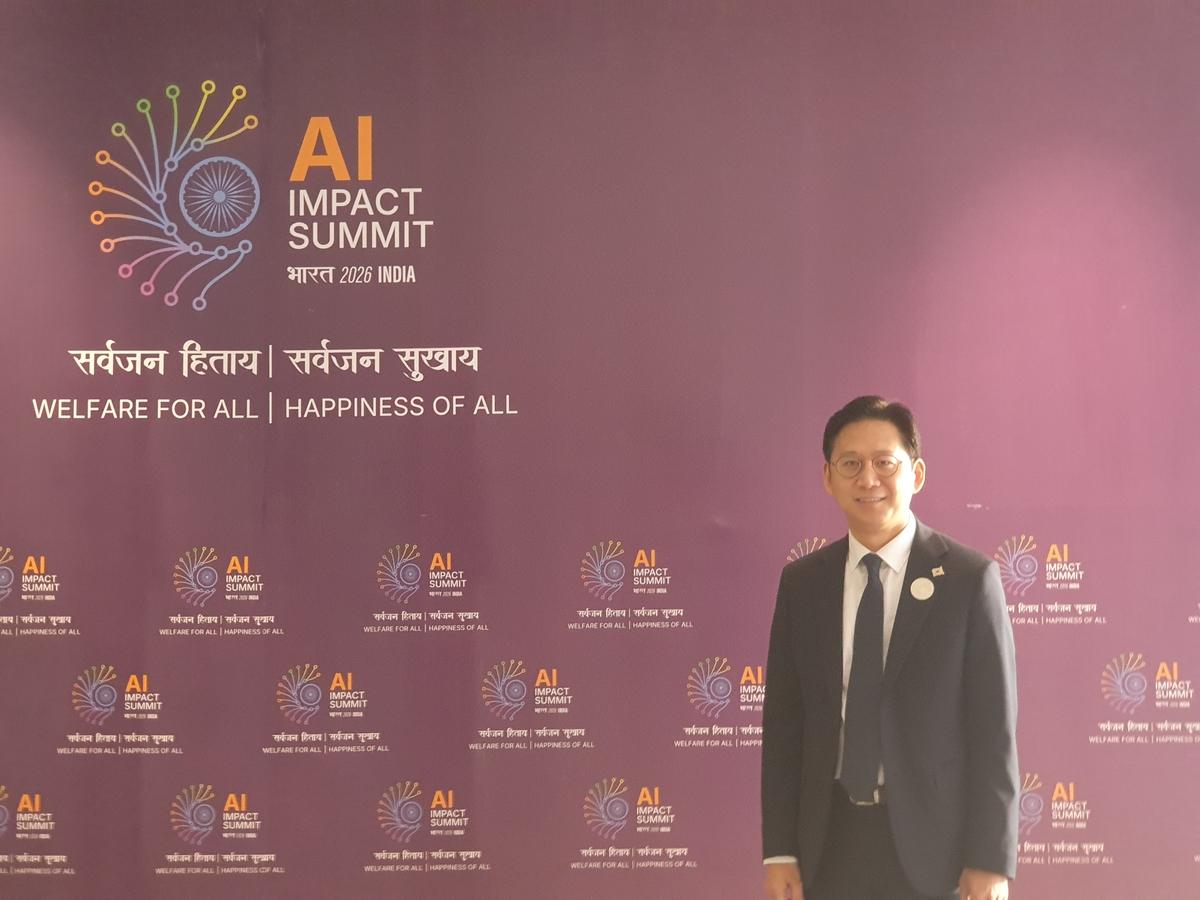 S. Korean science minister co-chairs global AI partnership meeting in India