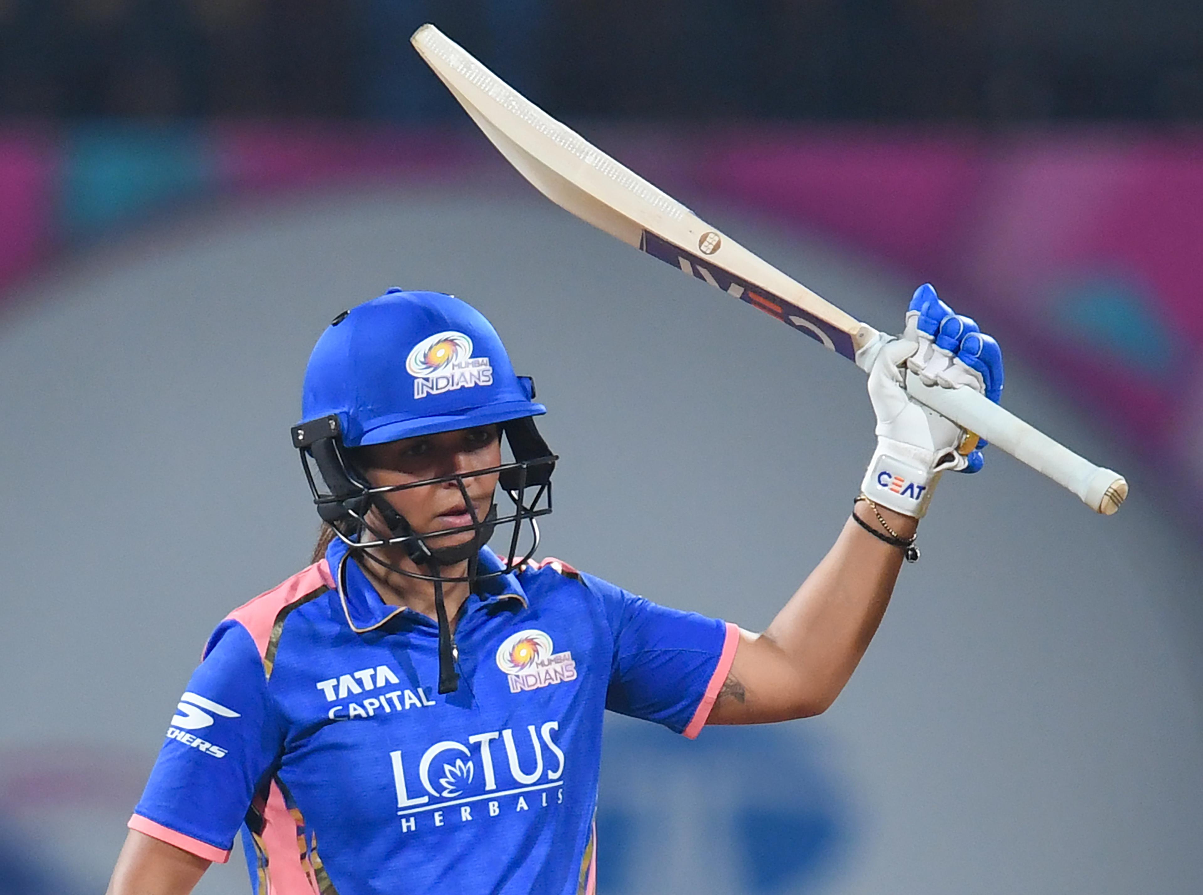 WPL 2026: Harmanpreet, Carey steer Mumbai Indians to dominant win over Gujarat Giants