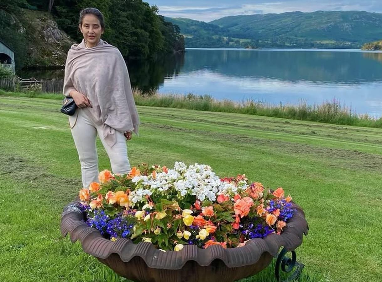 Manisha Koirala enjoys a 'soul-refreshing' trip amidst the nature in the UK