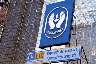 LIC gets Rs 71,000 crore tax demand from income tax department