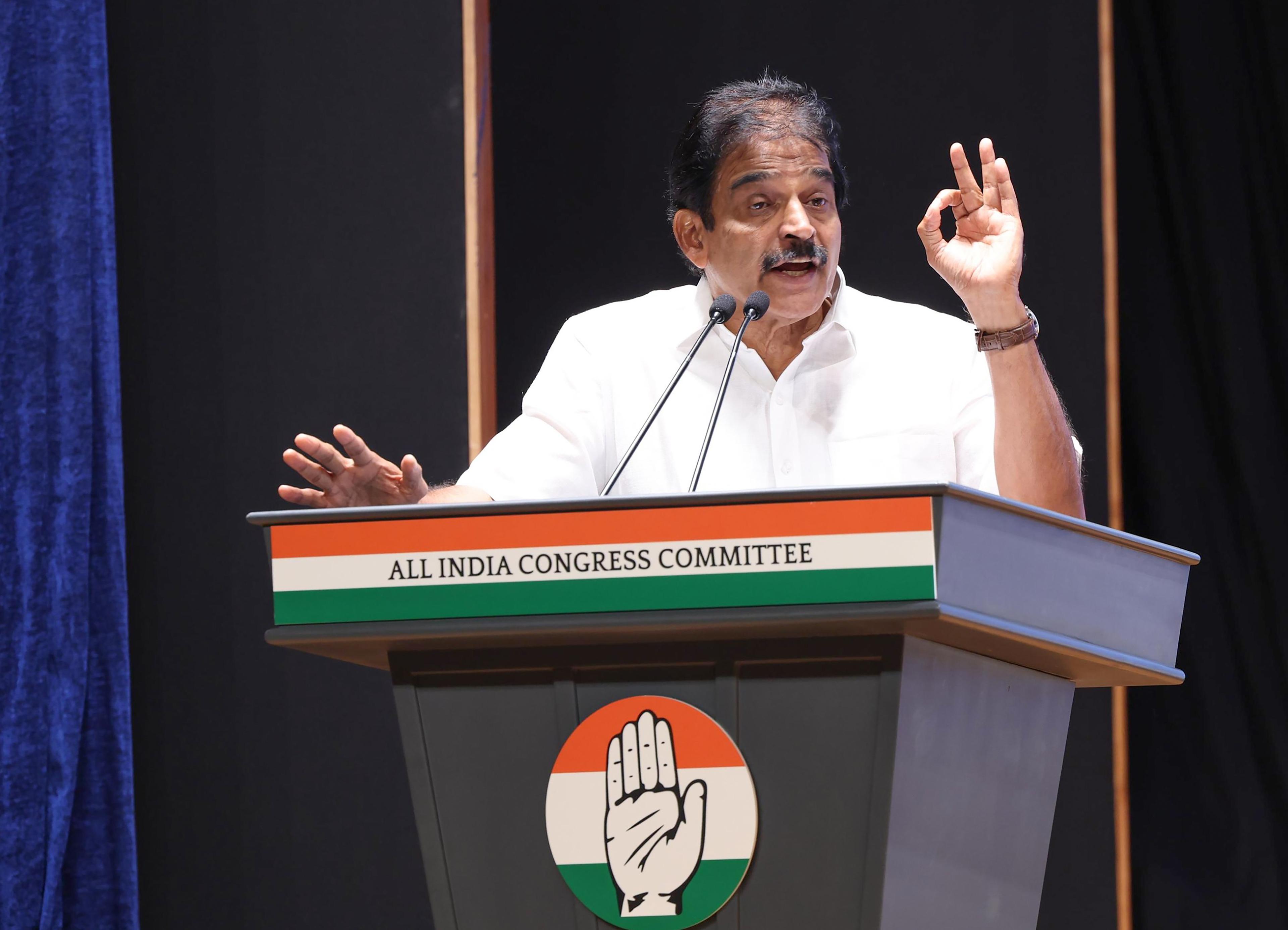 Vijayan govt 'covering up corruption' in National Highway's construction: Venugopal