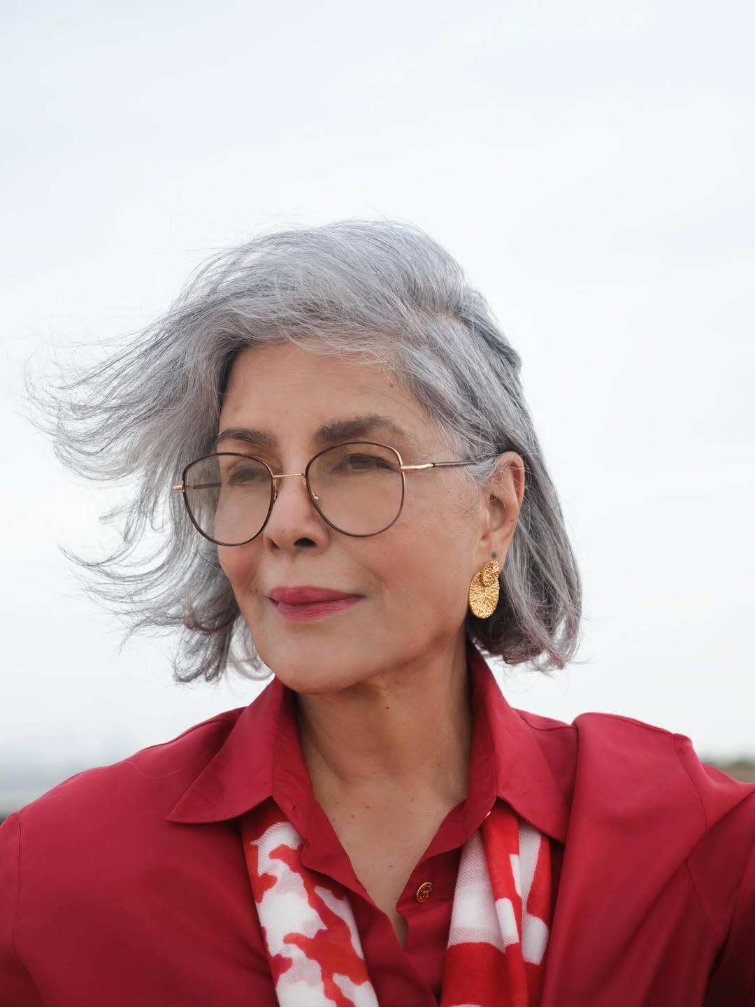 Zeenat Aman recalls a perfect 'Bollywood meets Fashion moment' with Sabyasachi