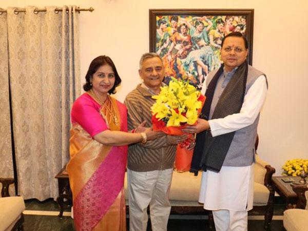 Uttarakhand CM Dhami meets CDS General Anil Chauhan