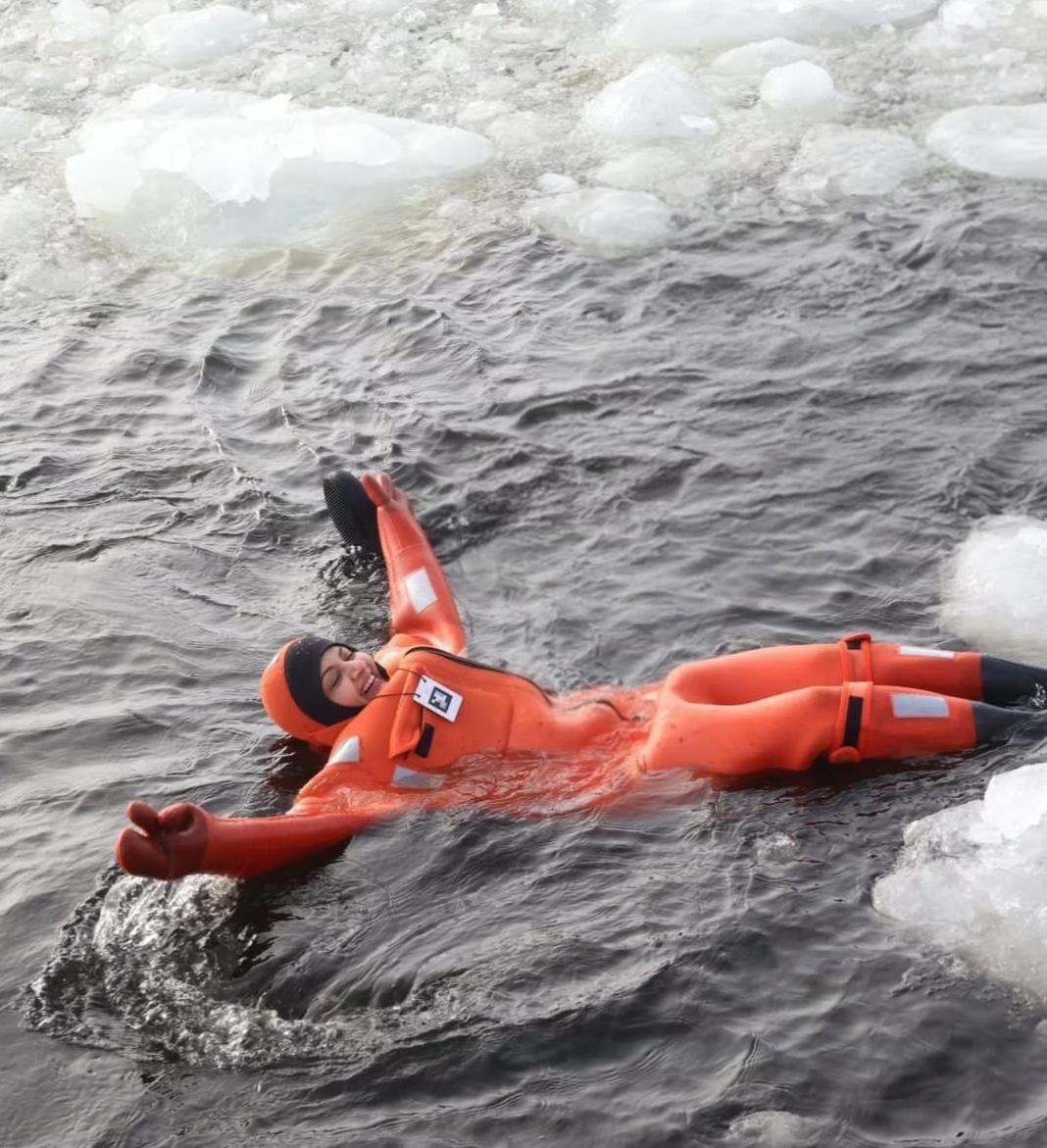 At 57, Bhagyashree swims in ocean at -25°C during exotic Finland holiday