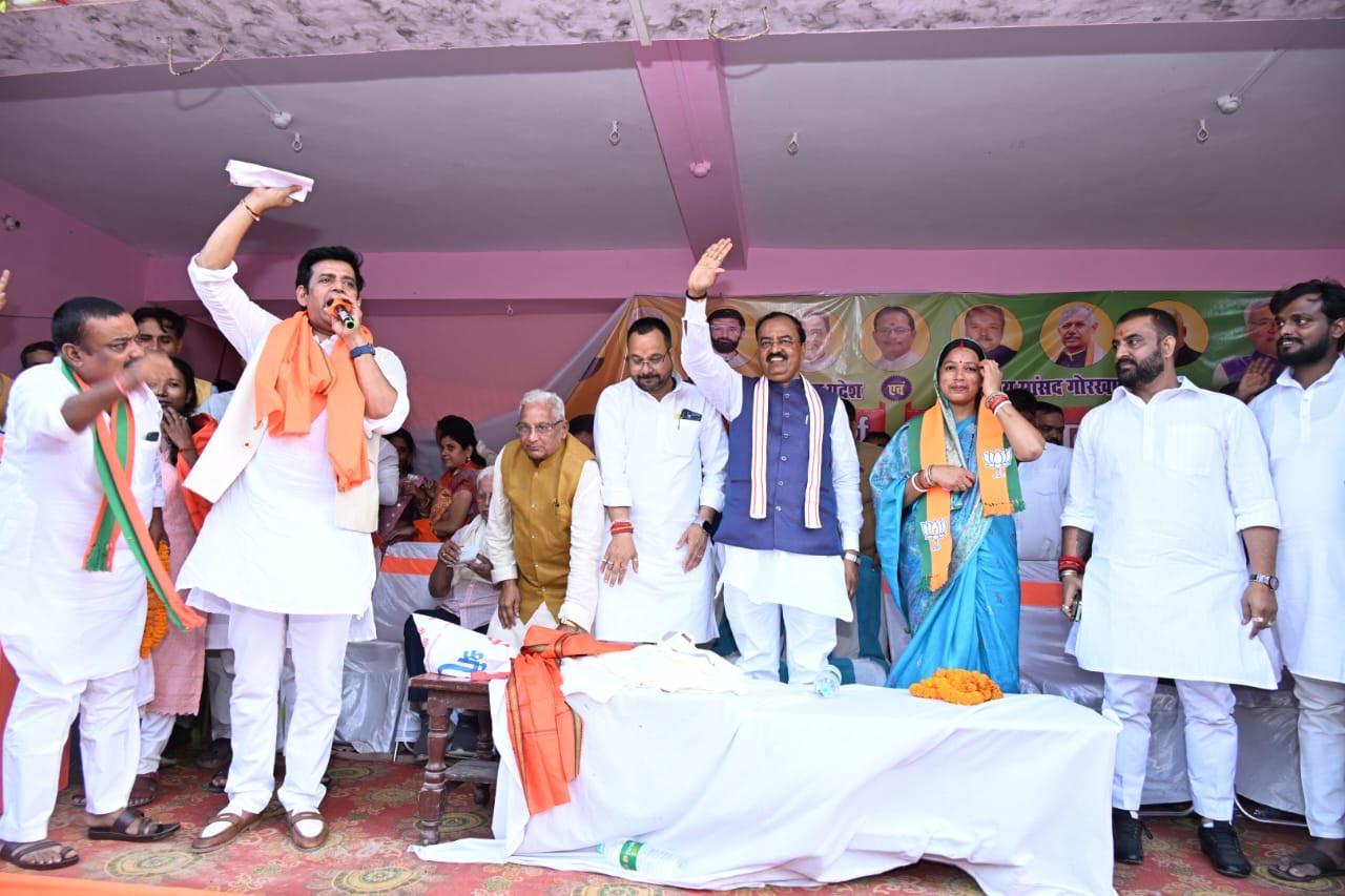 Ravi Kishan urges parents to remind youth of Bihar’s past, defends Nitish Kumar’s leadership