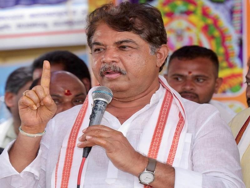 LoP Ashoka slams Karnataka Budget, terms it loan-driven