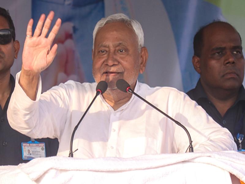 CM Nitish highlights 20-year progress of Bihar at Gopalganj rally; slams Lalu and family