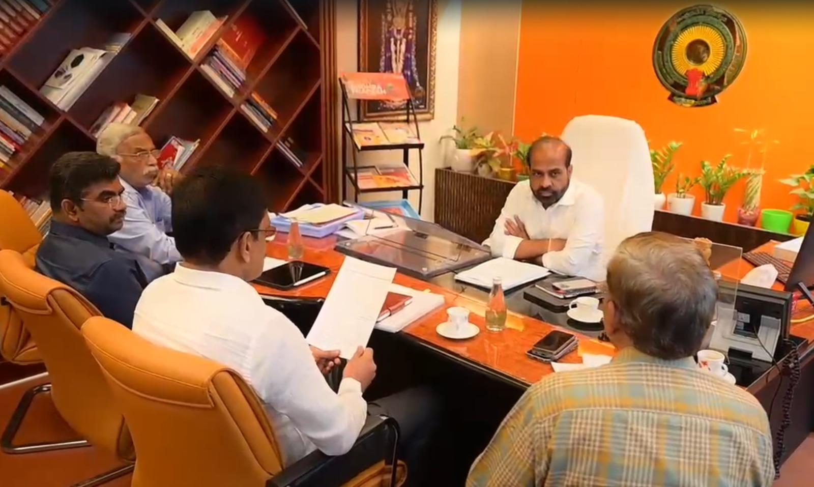 Andhra Health Minister review situations in Guntur village hit by series of deaths