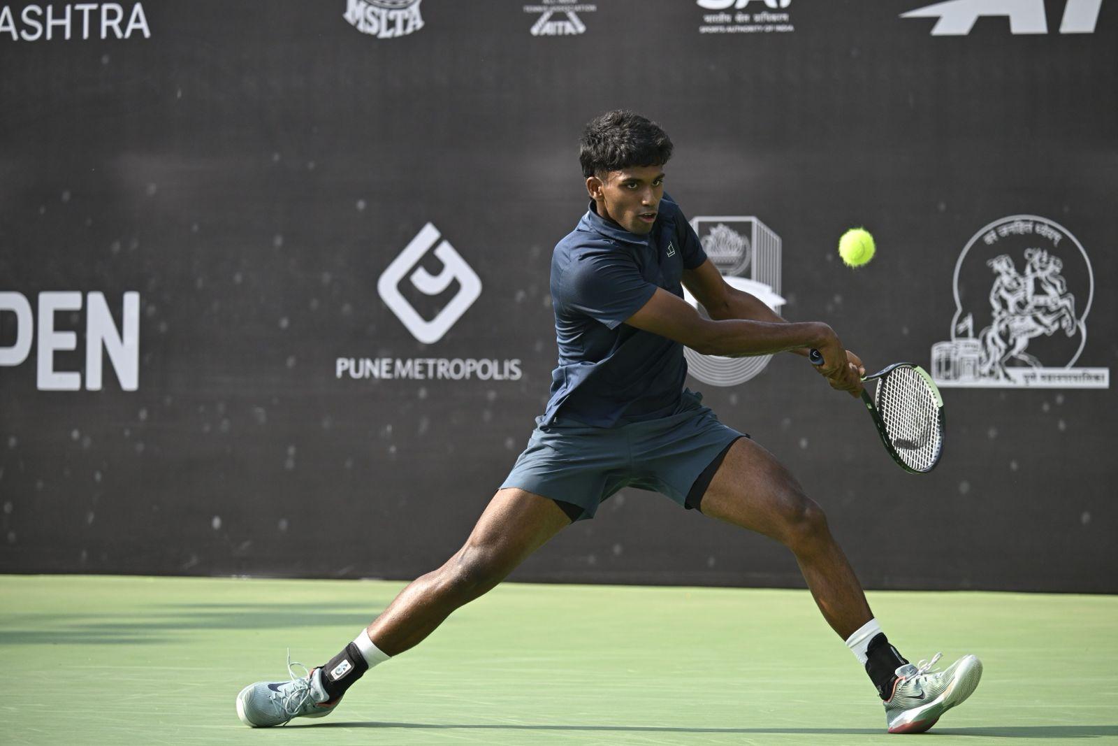 Manas Dhamne storms into quarters of MahaOpen ATP Challenger 75