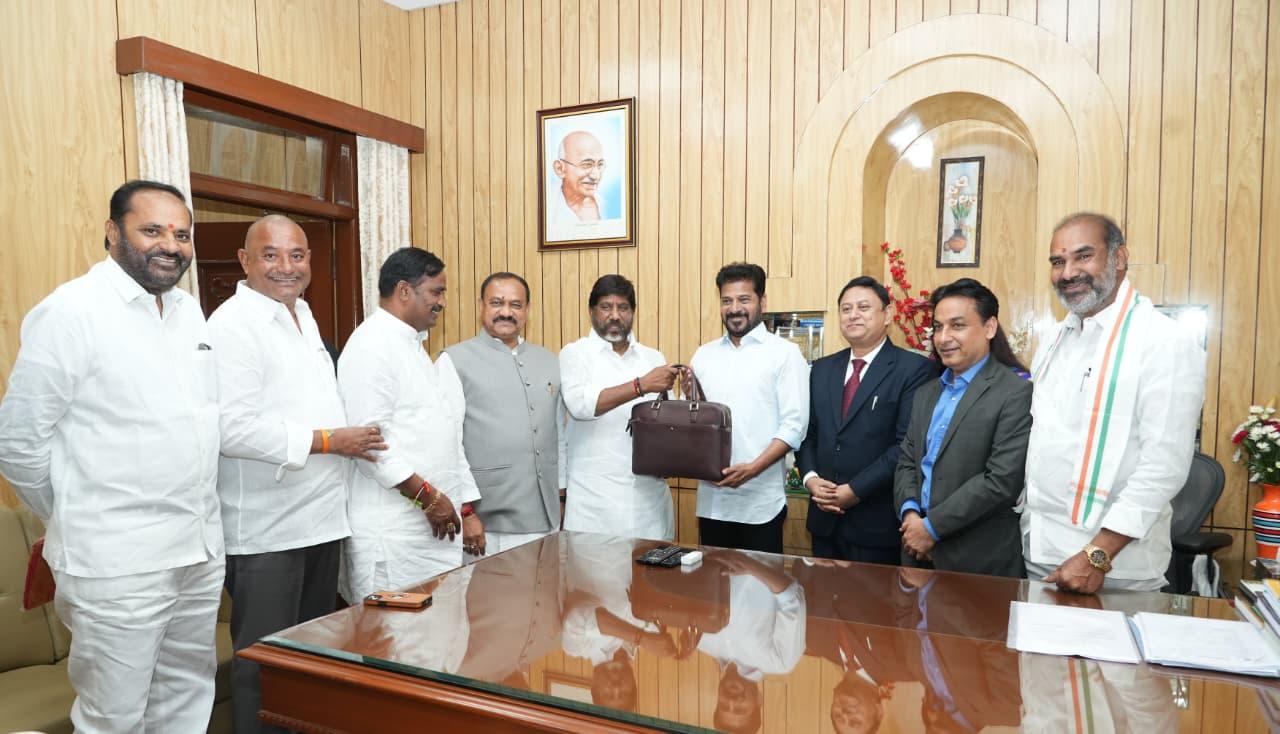 Telangana Budget: State to introduce breakfast scheme from pre-primary schools to higher secondary