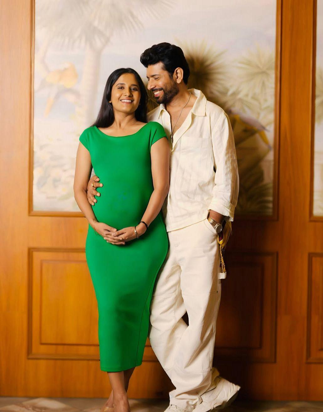 Viineet Kumar Siingh, wife Ruchira embrace parenthood