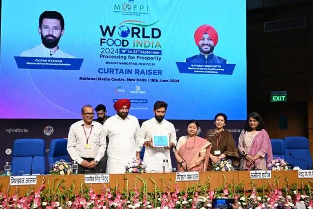 Chirag Paswan And Shri Ravneet Singh Launch Website And Mobile App