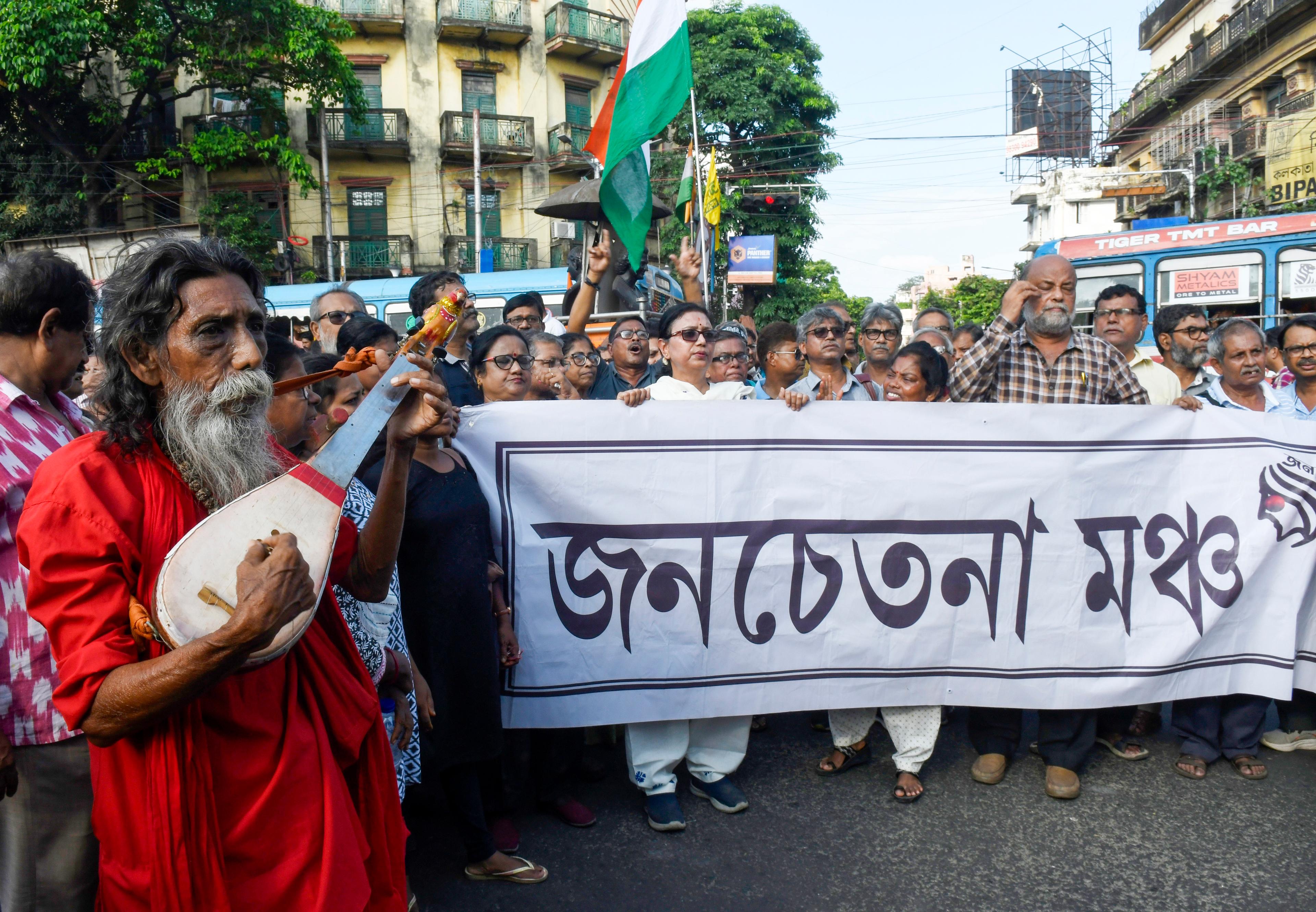 RG Kar rape-murder: 'March to Secretariat' rally taken out to mark 1st anniversary marred by injuries (2nd Ld)