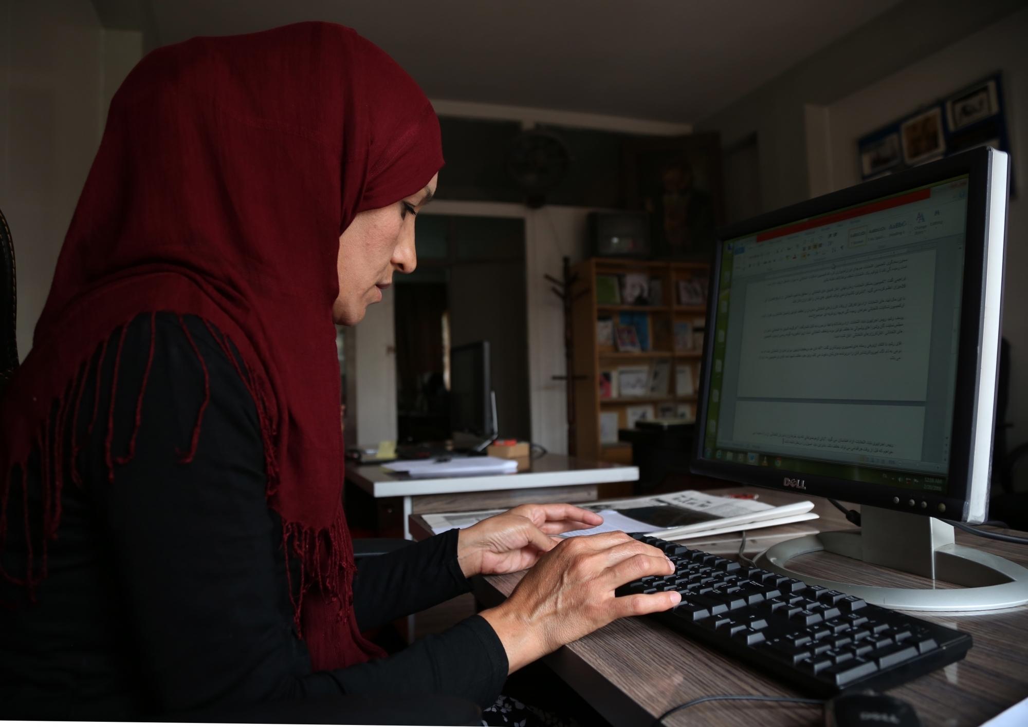 Afghan journalists in Iran and Pakistan face dire conditions, warns group