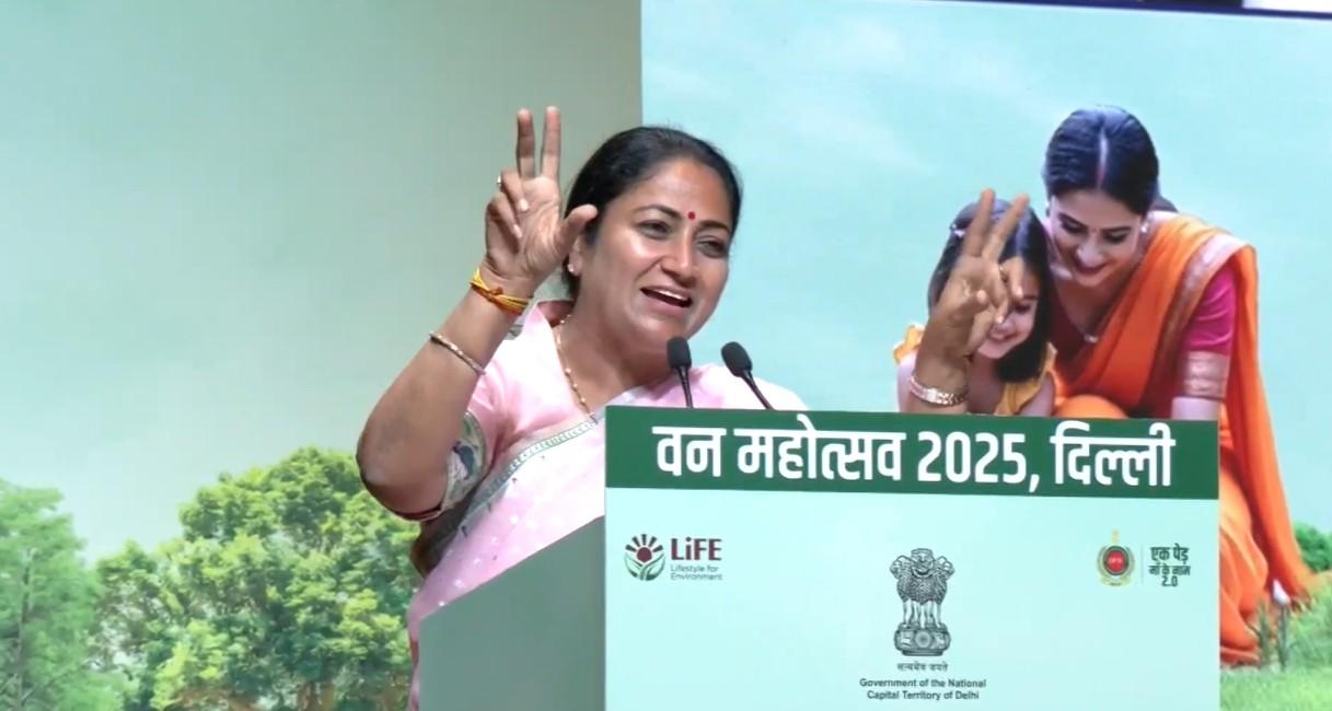 Green Delhi our priority: CM Gupta slams AAP govt for ignoring 'Ek ped maa ke naam' campaign